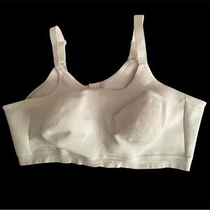 Women's White Wireless Bra 50D